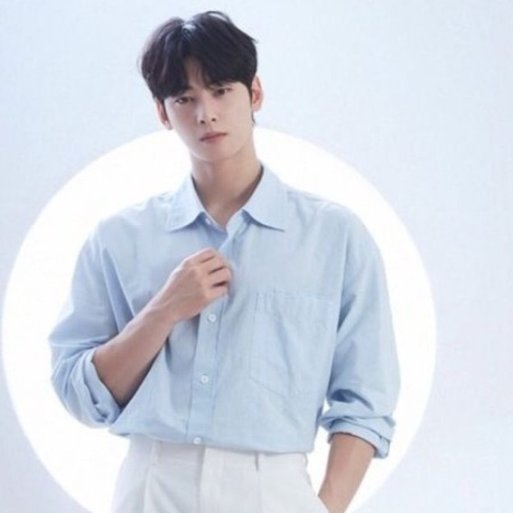 Recent activity shot of Eunwoo (ASTRO)