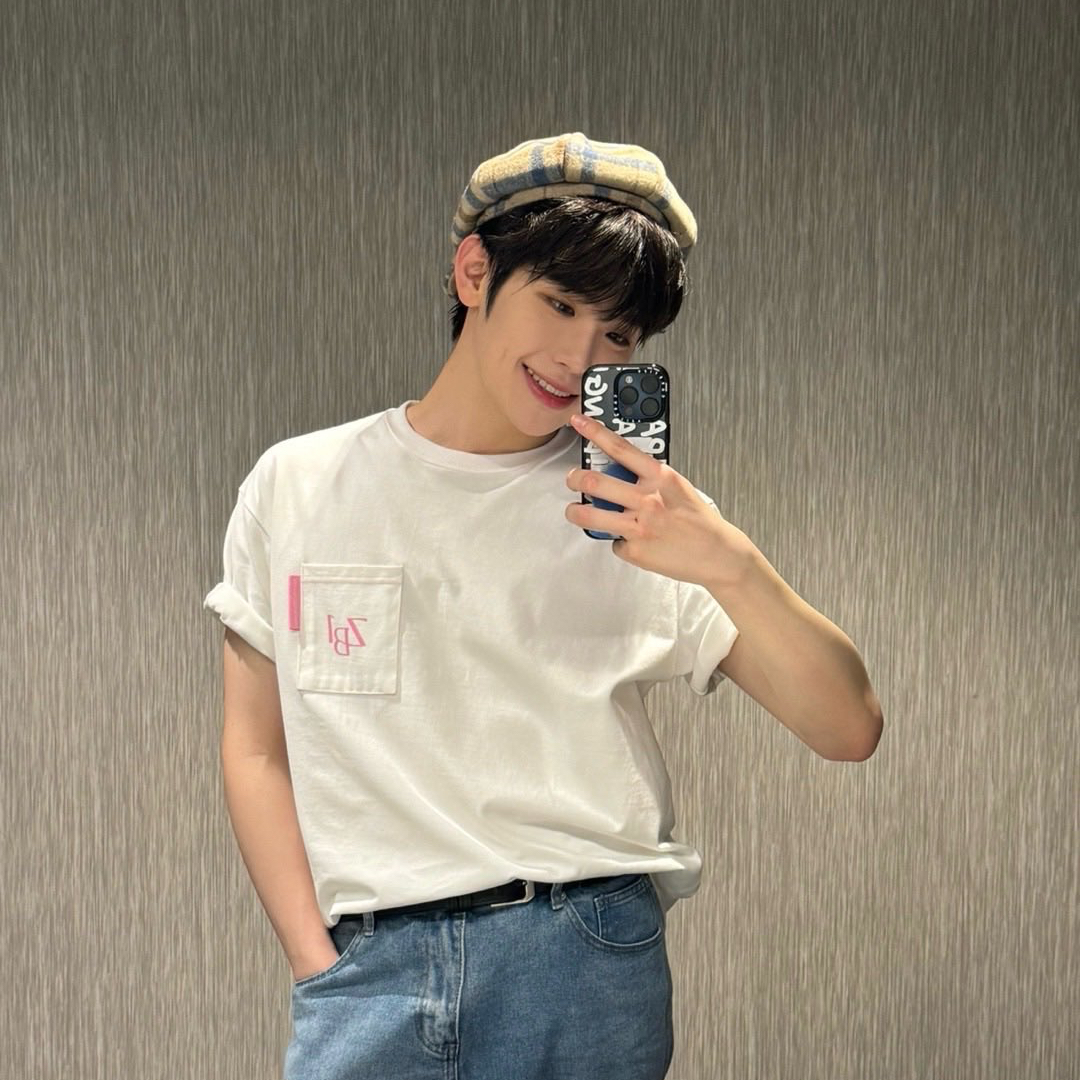 Recent activity shot of Kim Taerae (ZEROBASEONE)