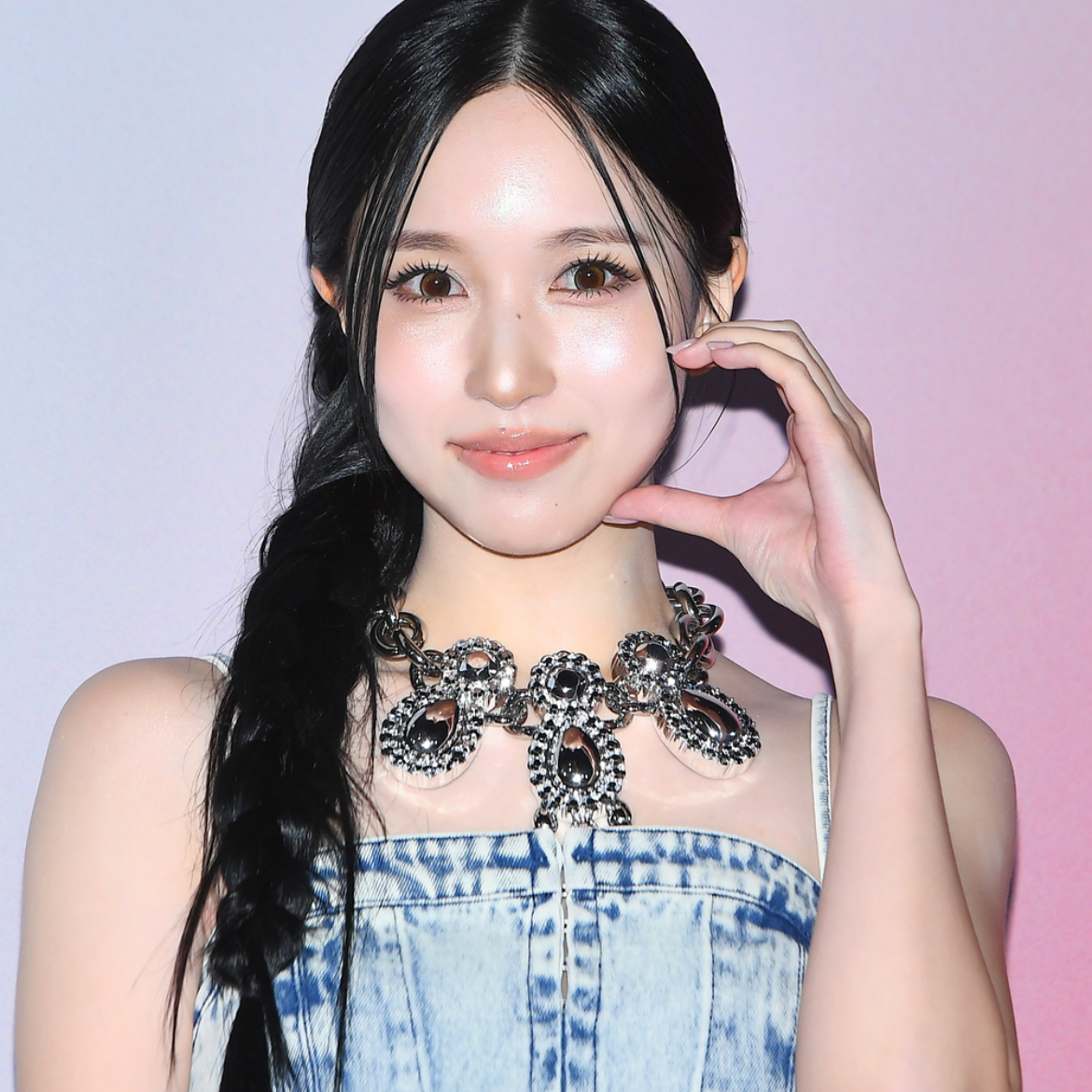 Latest photo of Mina (TWICE)