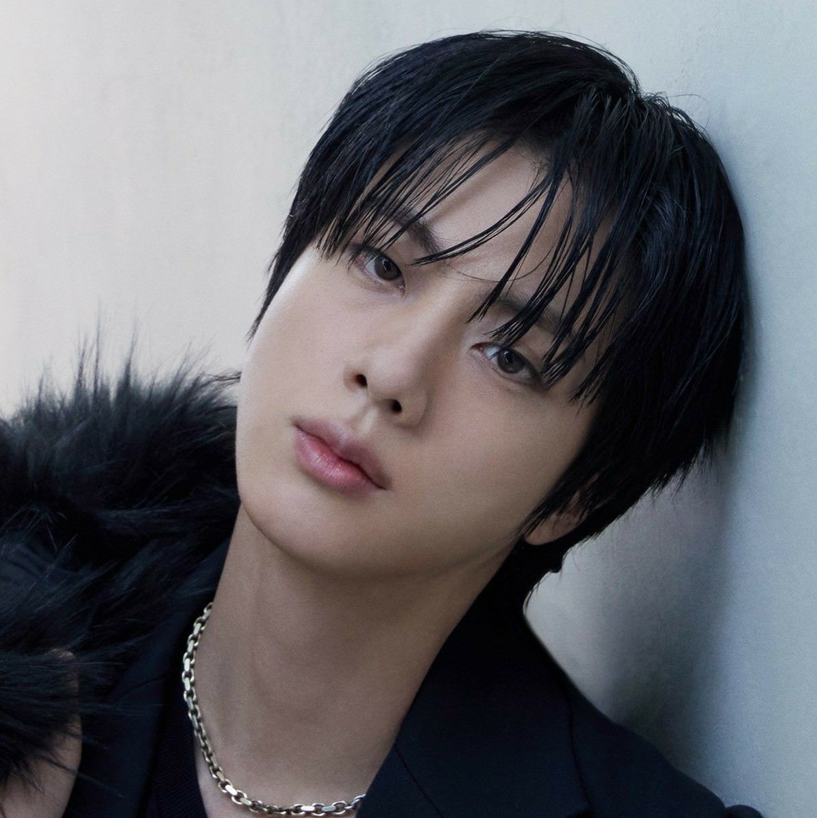 Momen yang diabadikan oleh penggemar Jin (BTS)