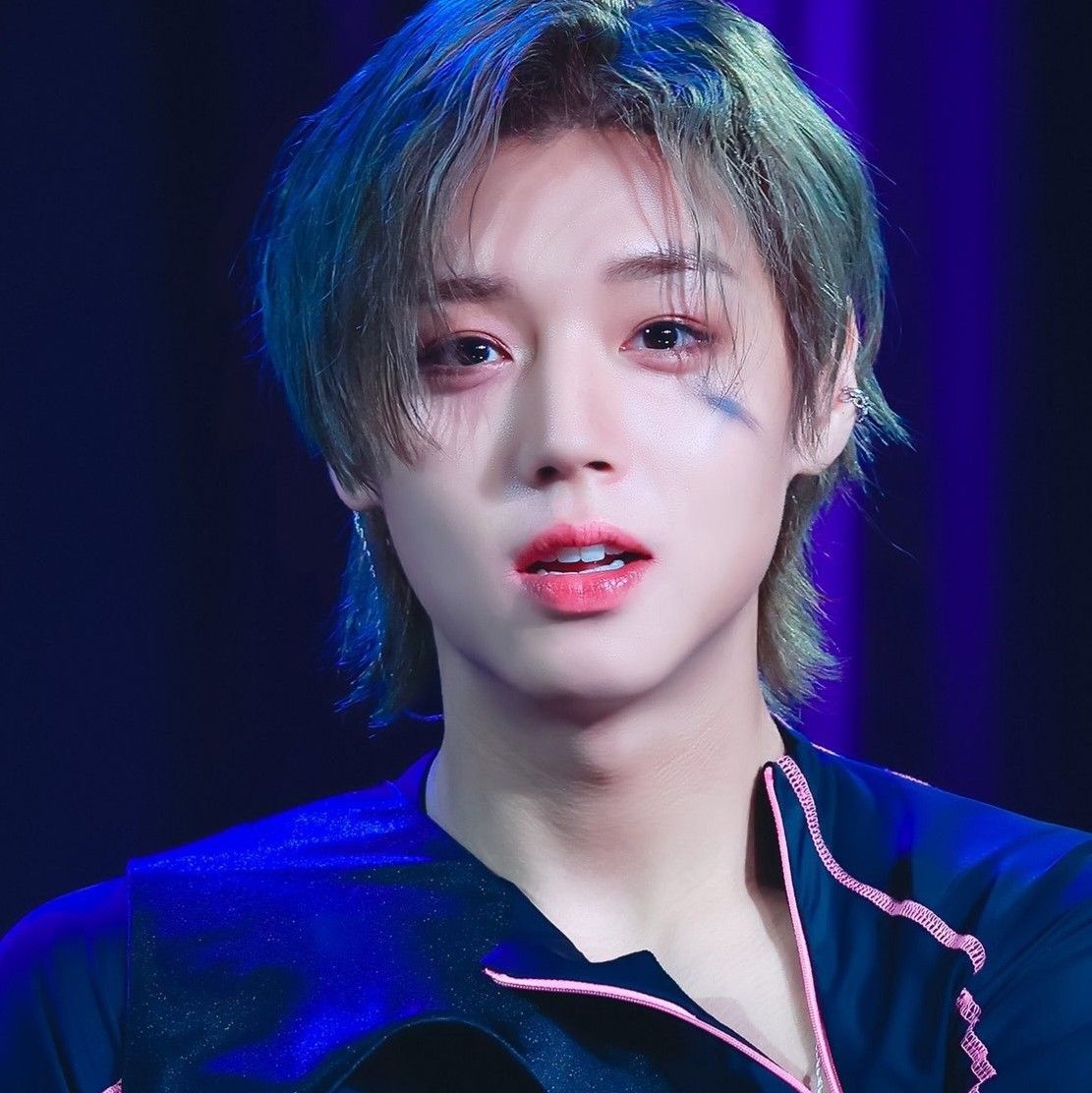 朴志训的最新照片