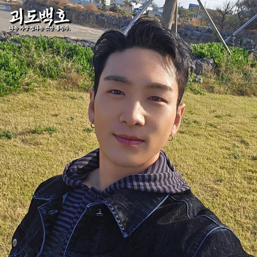 백호의 비하인드 컷