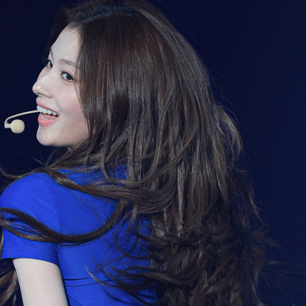 Sana (TWICE)的最新照片