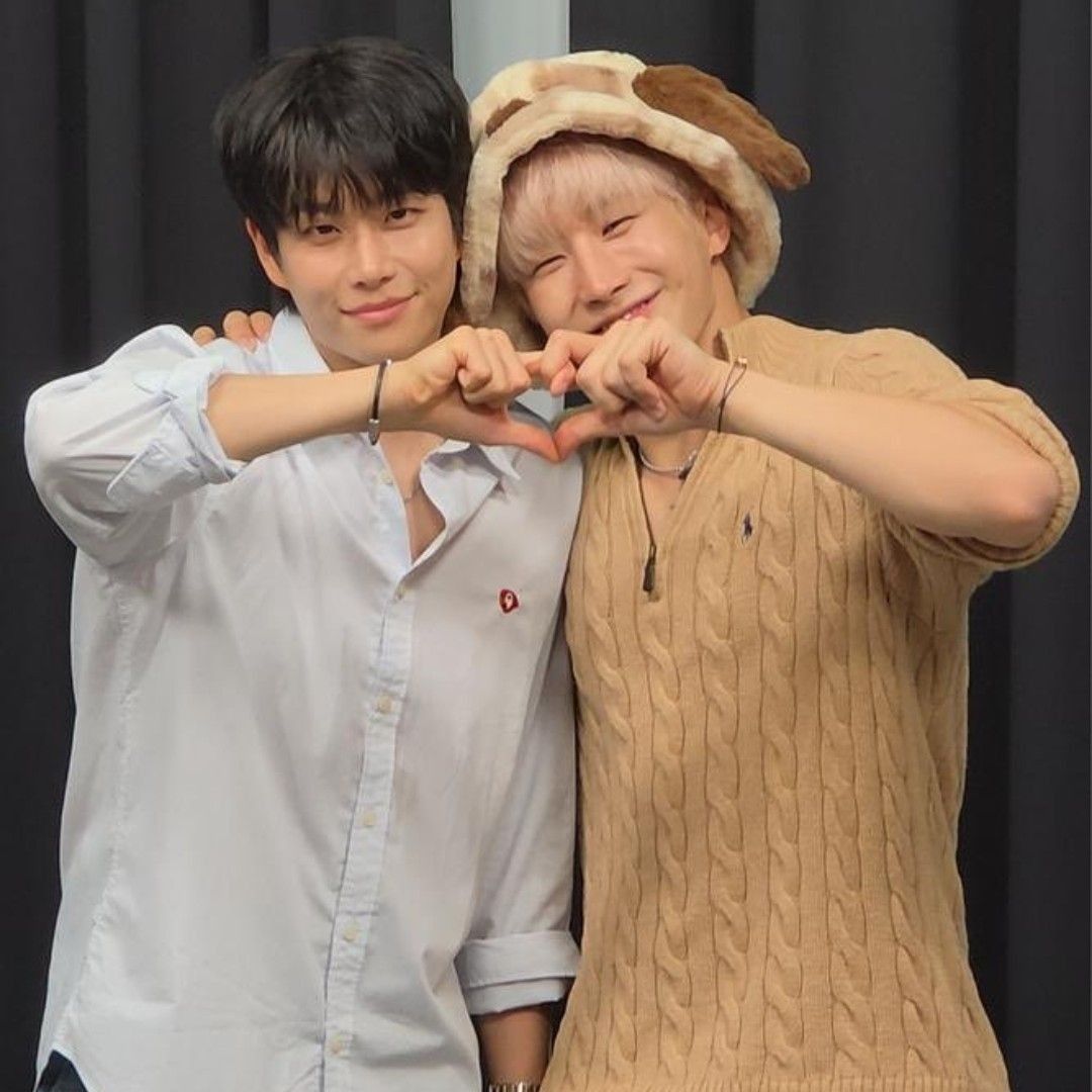 아스트로 최근 활동샷