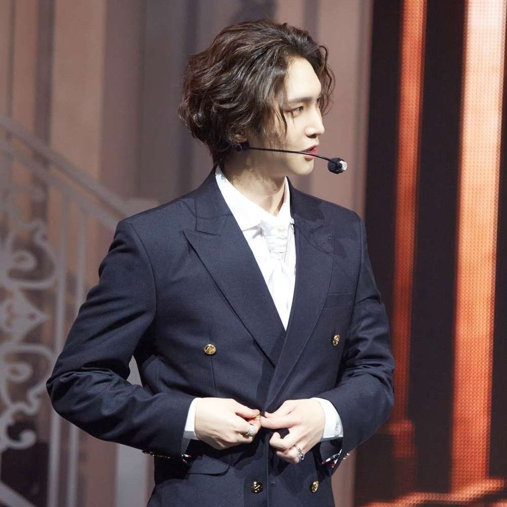 Behind-the-scenes cut of Shinwon (PENTAGON)