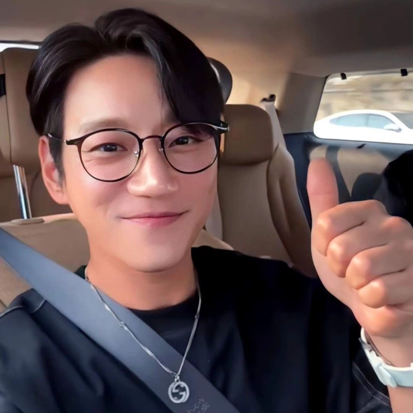 Behind-the-scenes cut of Hwang Chiyeol