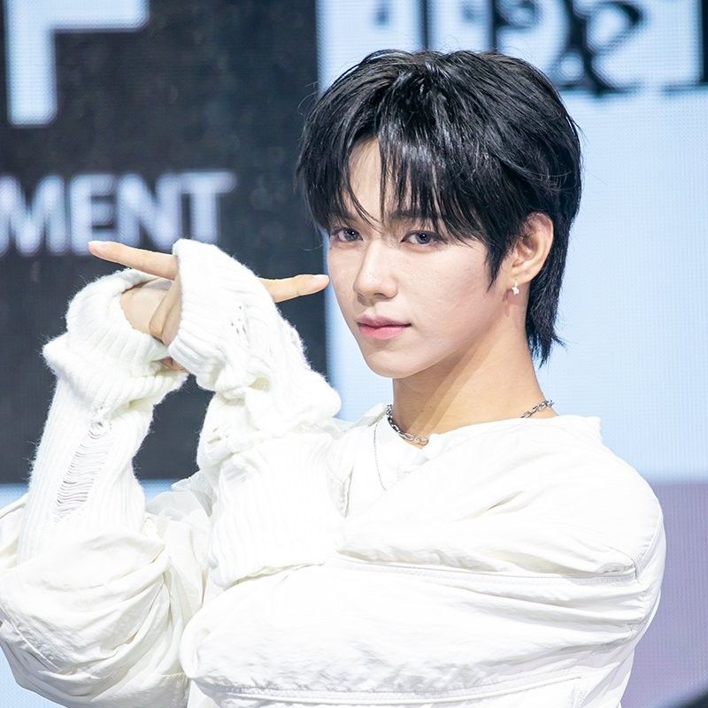 Behind-the-scenes cut of AHOF