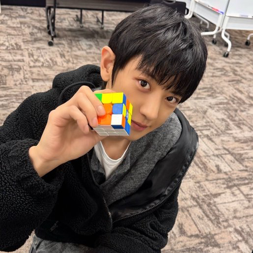 Behind-the-scenes cut of Chanyeol (EXO)