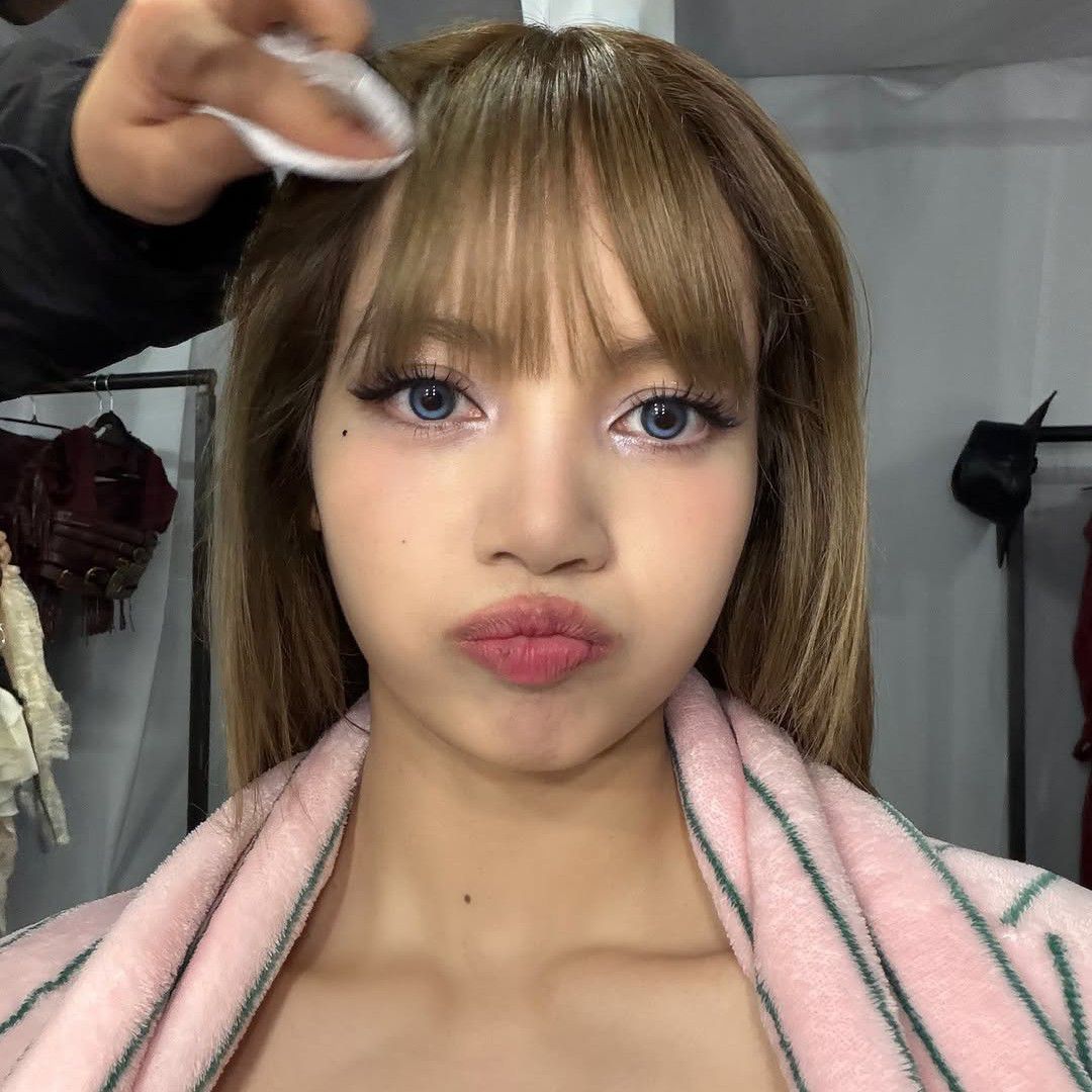 리사 (BLACKPINK)의 최신 사진