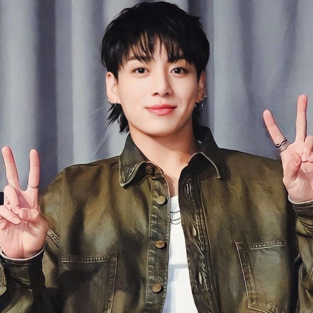 Latest photo of Jungkook (BTS)