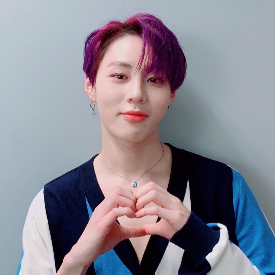 Latest photo of Ha Sungwoon