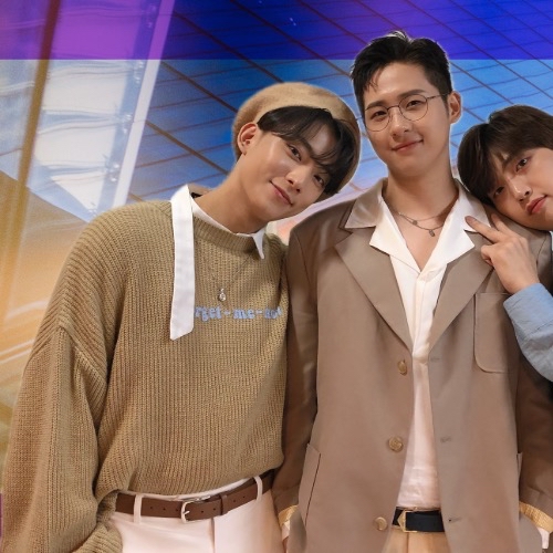 Latest photo of B1A4