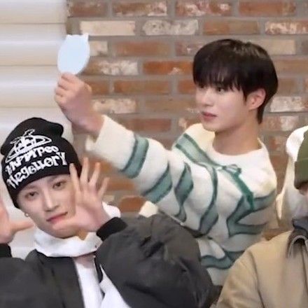 Behind-the-scenes cut of Kim Junseo (ALPHA DRIVE ONE)