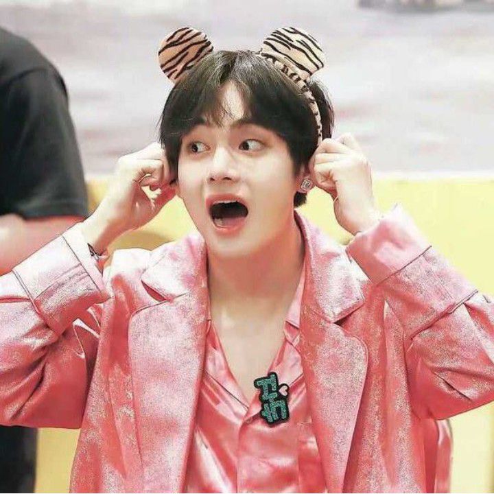 뷔 (방탄소년단)의 비하인드 컷