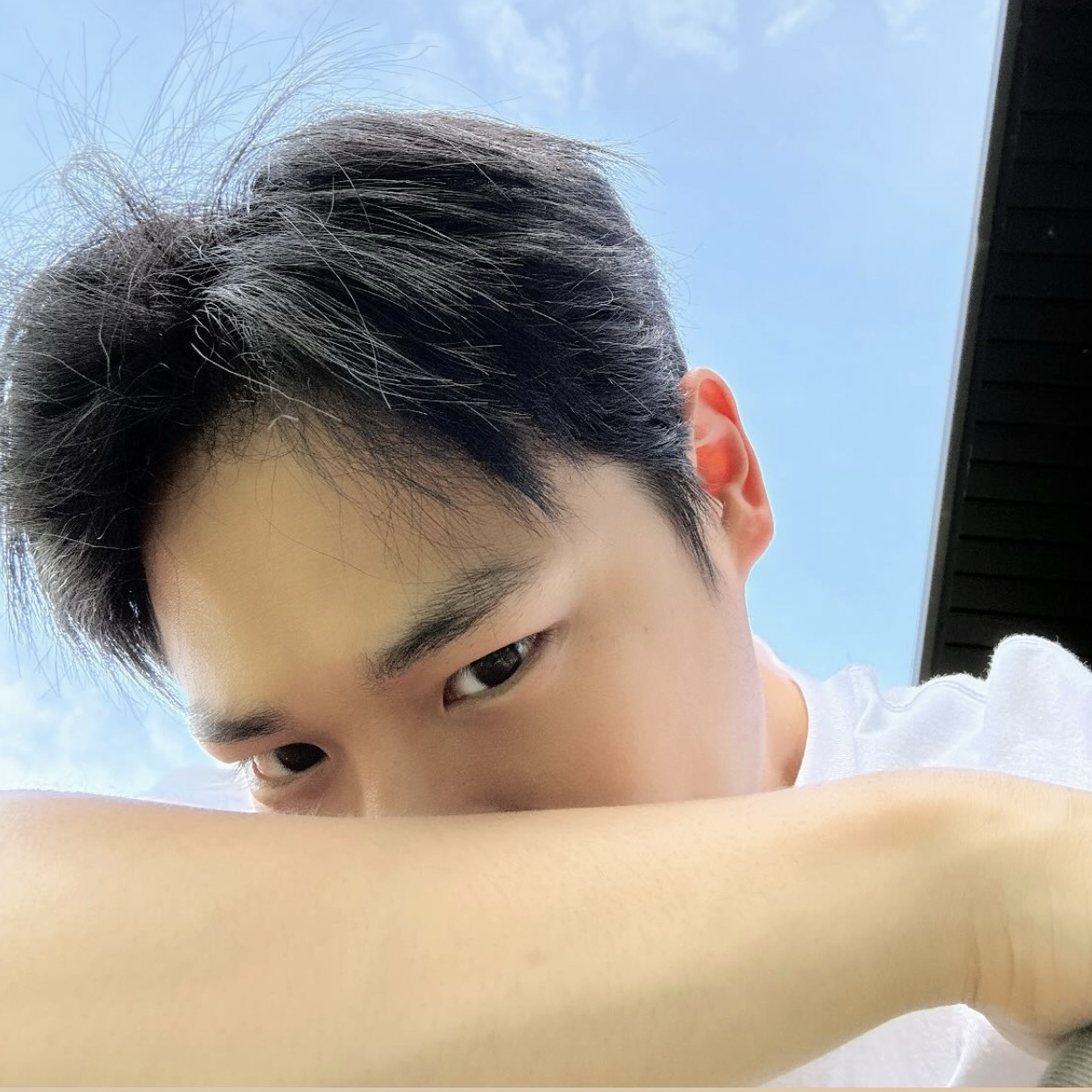 Latest photo of Choi Byungchan