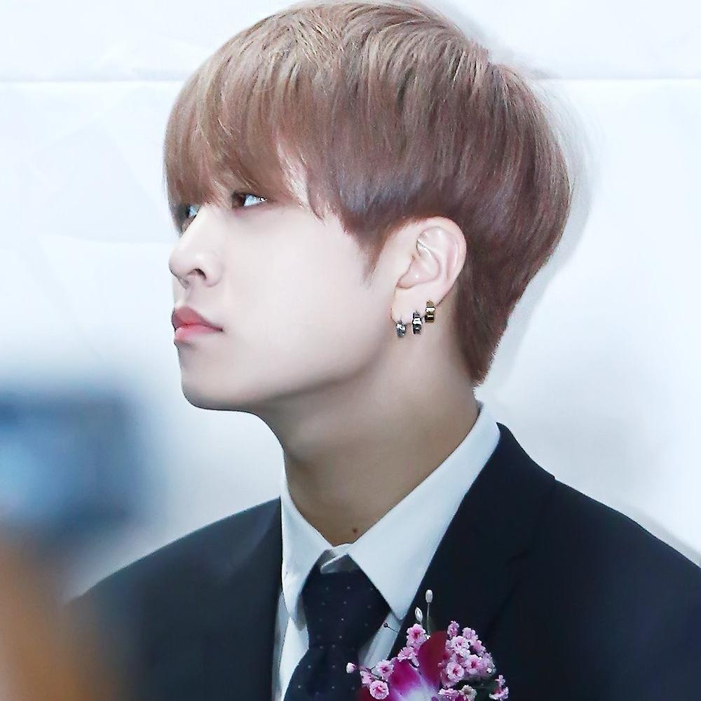 Momen yang diabadikan oleh penggemar Youngjae (GOT7)