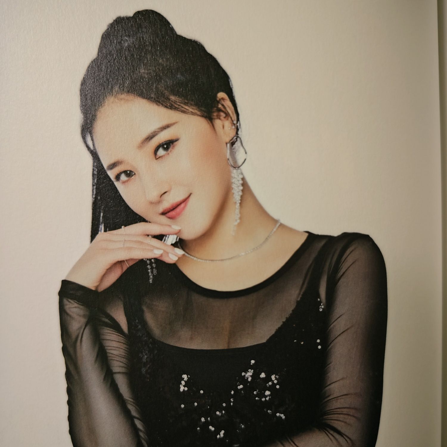 A moment captured by MOMOLAND's fan