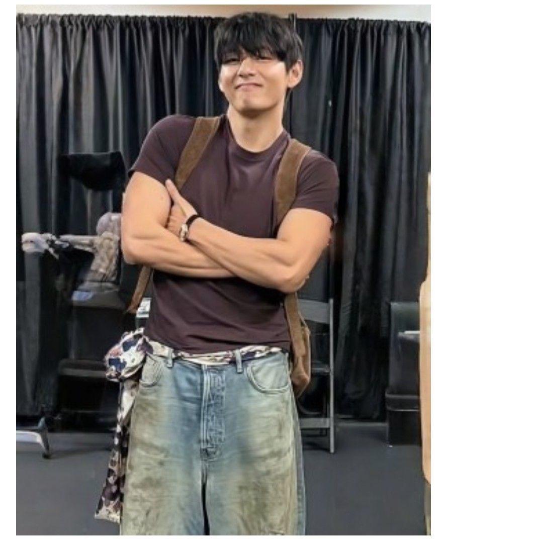 Latest photo of V (BTS)