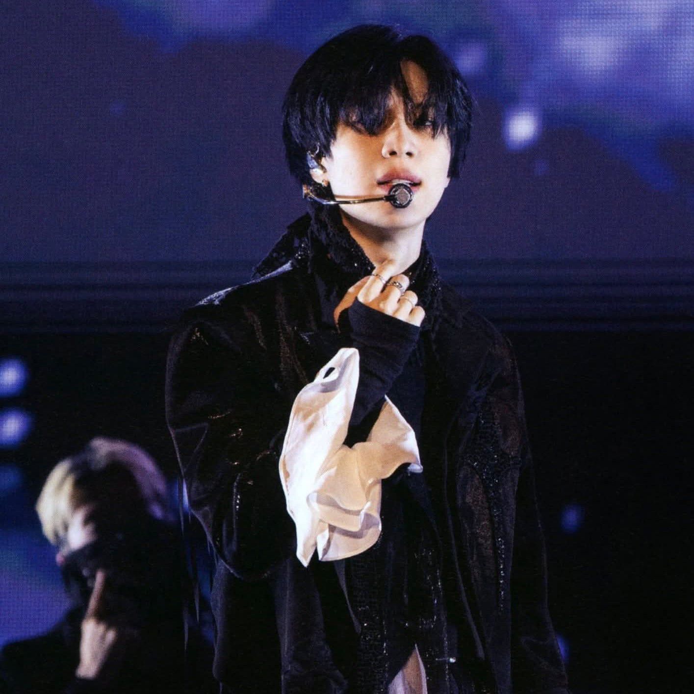 Behind-the-scenes cut of Taemin (SHINee)