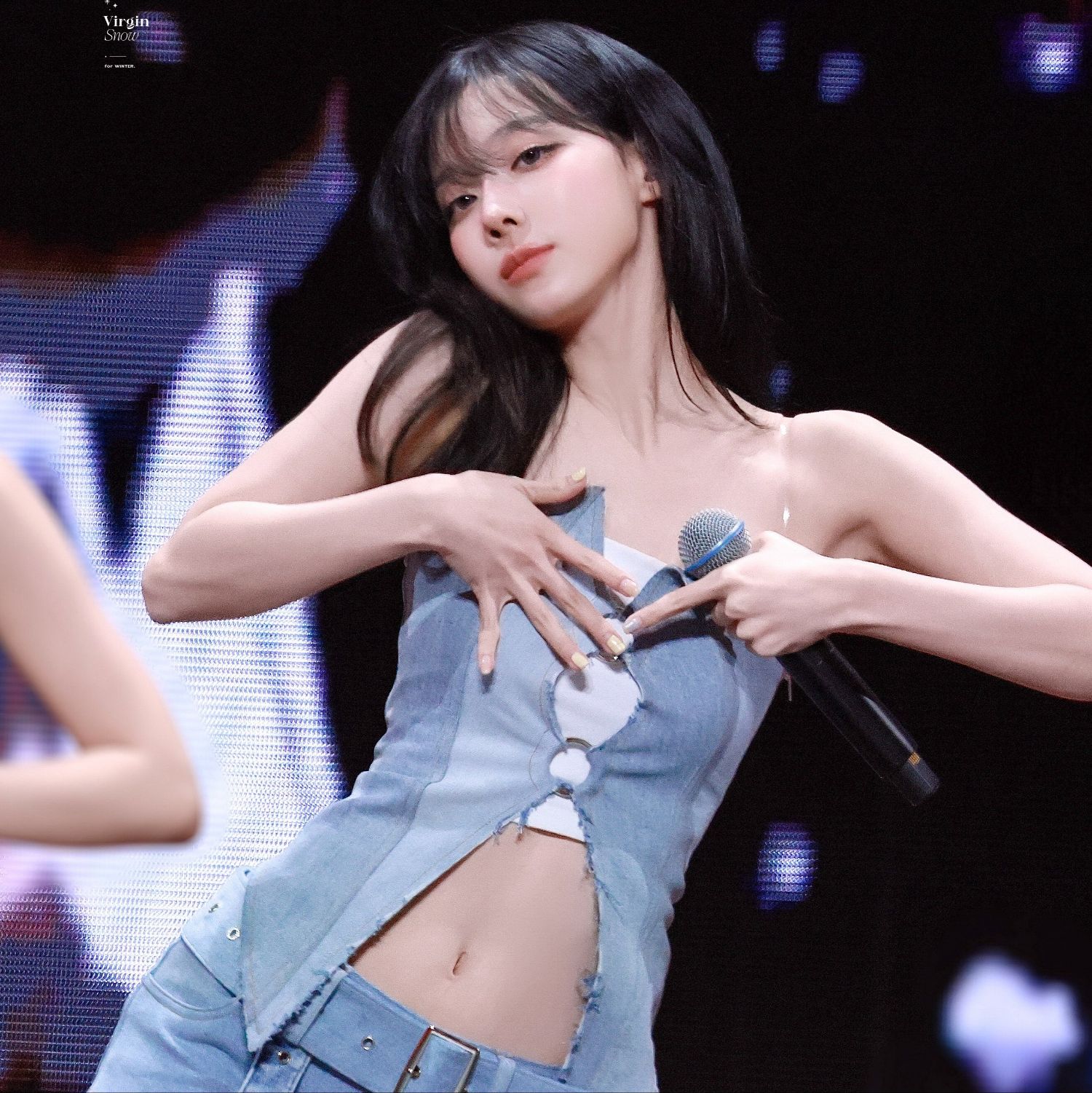 Winter (aespa)的最新照片