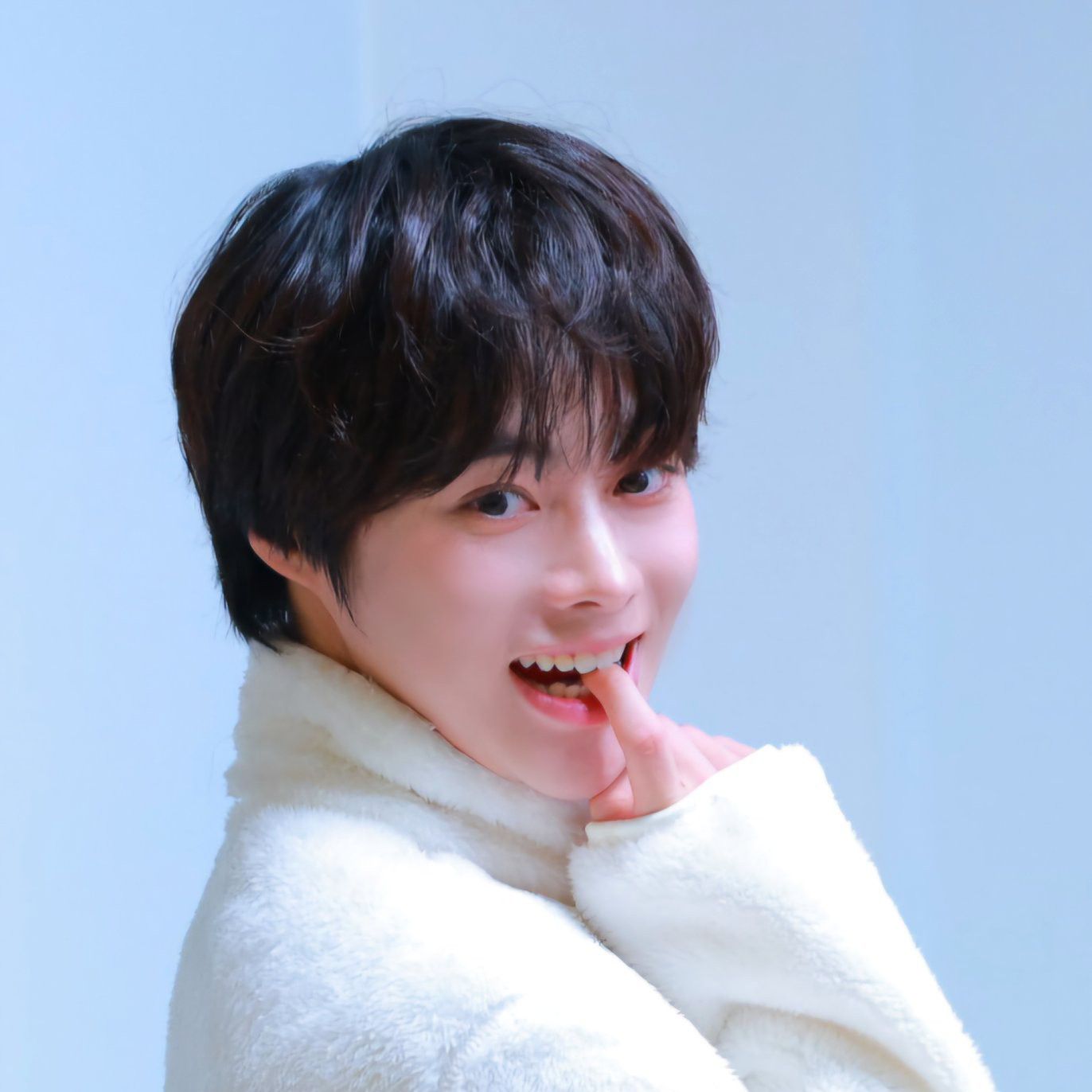 A moment captured by Hanbin (TEMPEST)'s fan