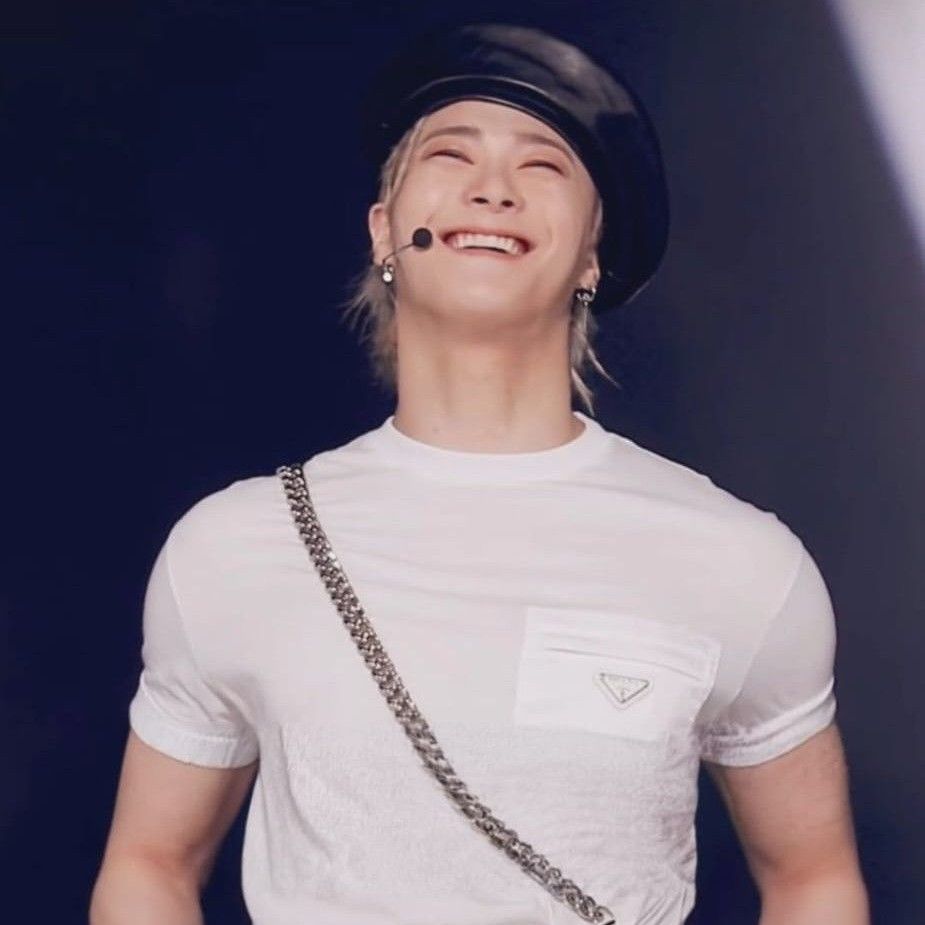 A moment captured by Moonbin (ASTRO)'s fan