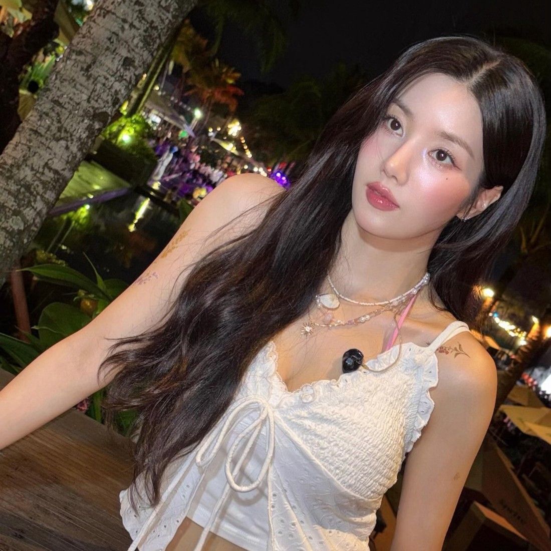 Behind-the-scenes cut of Kwon Eunbi