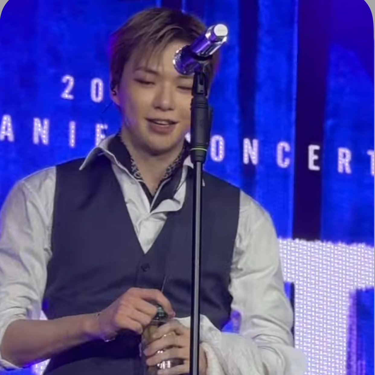 Recent activity shot of Kang Daniel
