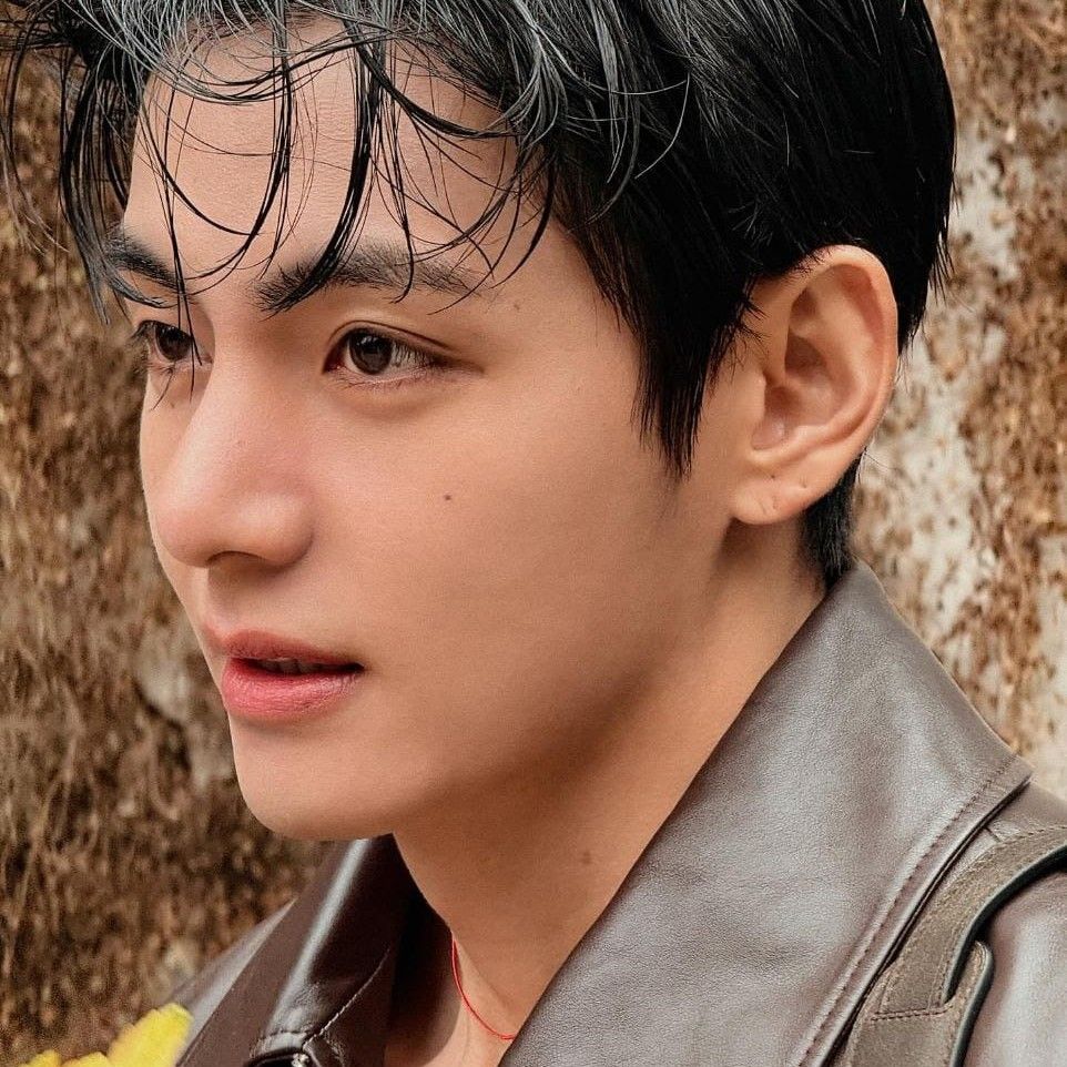 V (BTS)の最新写真