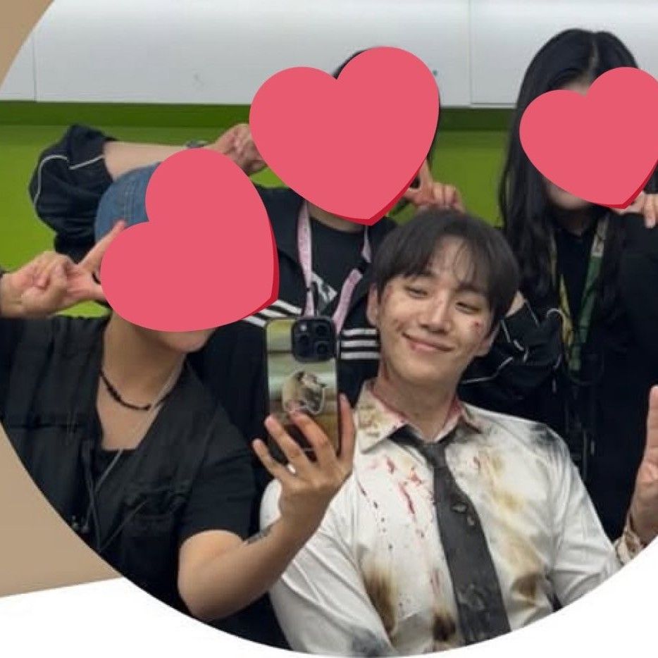 Latest photo of Junho (2PM)