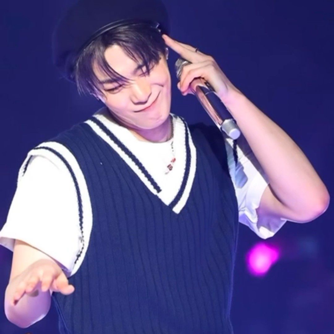 아스트로의 최신 사진