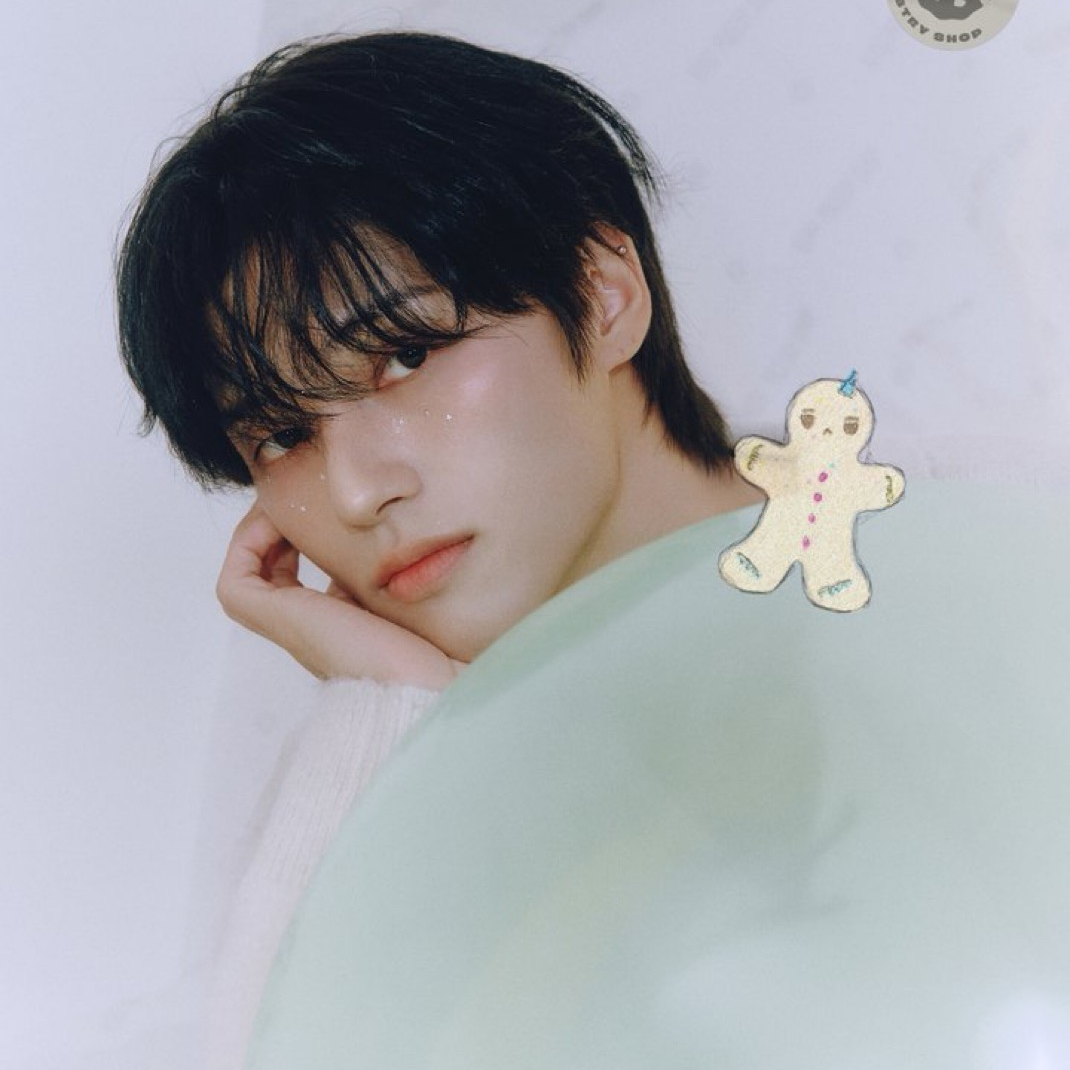 友榮 (ATEEZ)的最新活動照片