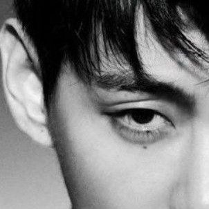Latest photo of V (BTS)