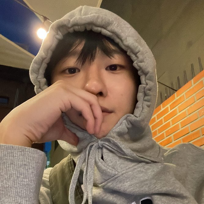 A moment captured by WOODZ's fan