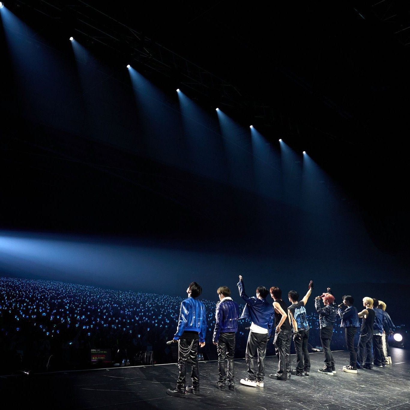 Momen yang diabadikan oleh penggemar TREASURE