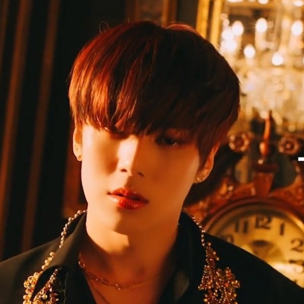 Behind-the-scenes cut of Minhyuk (MONSTA X)