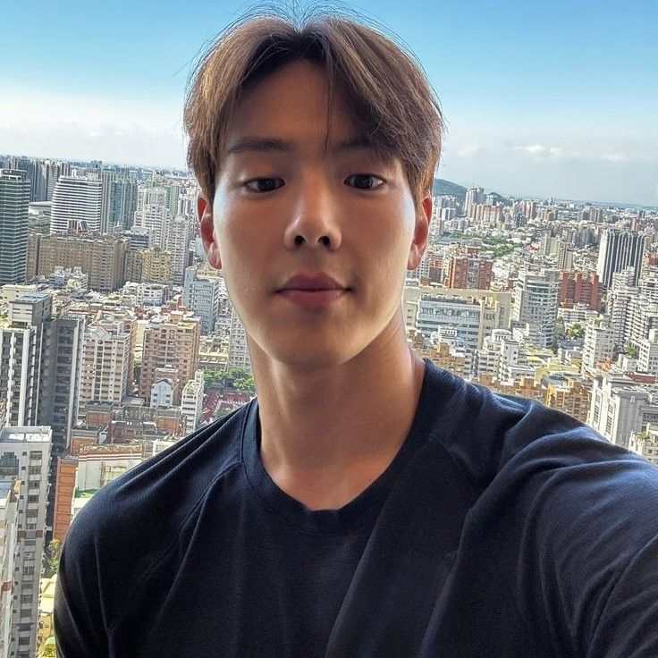 A moment captured by Shownu (MONSTA X)'s fan