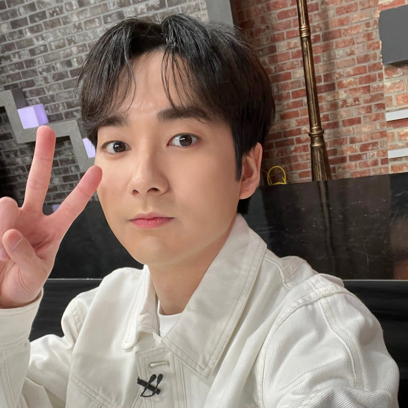 Recent activity shot of Aron
