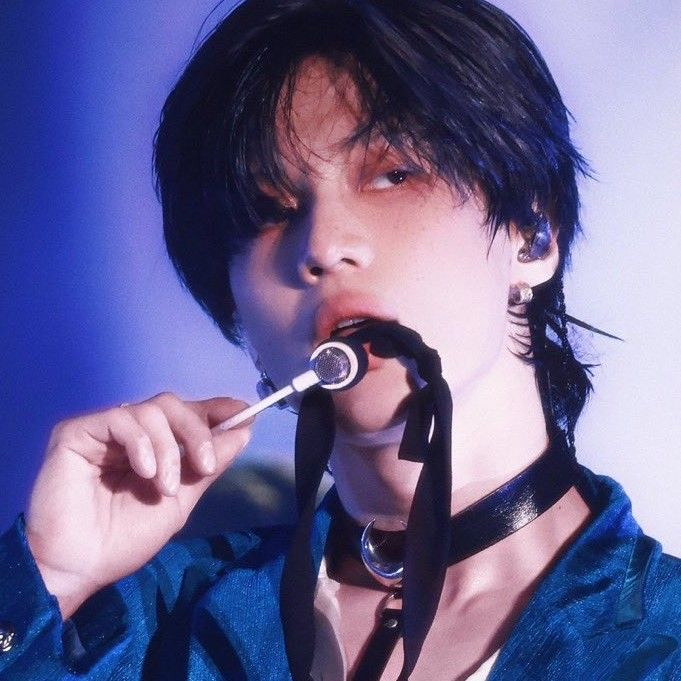 A moment captured by Taemin (SHINee)'s fan