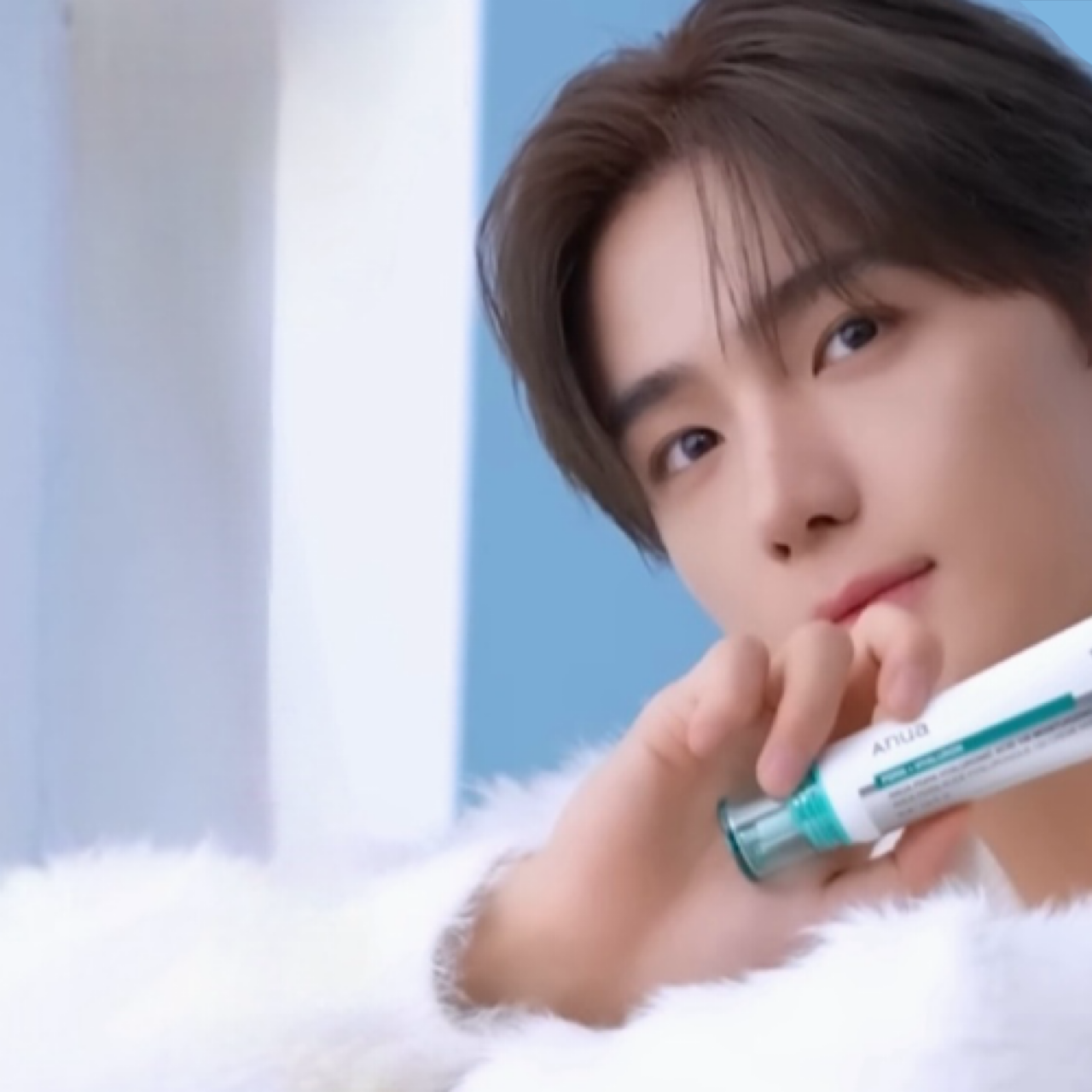 A moment captured by Hyunjae (THE BOYZ)'s fan