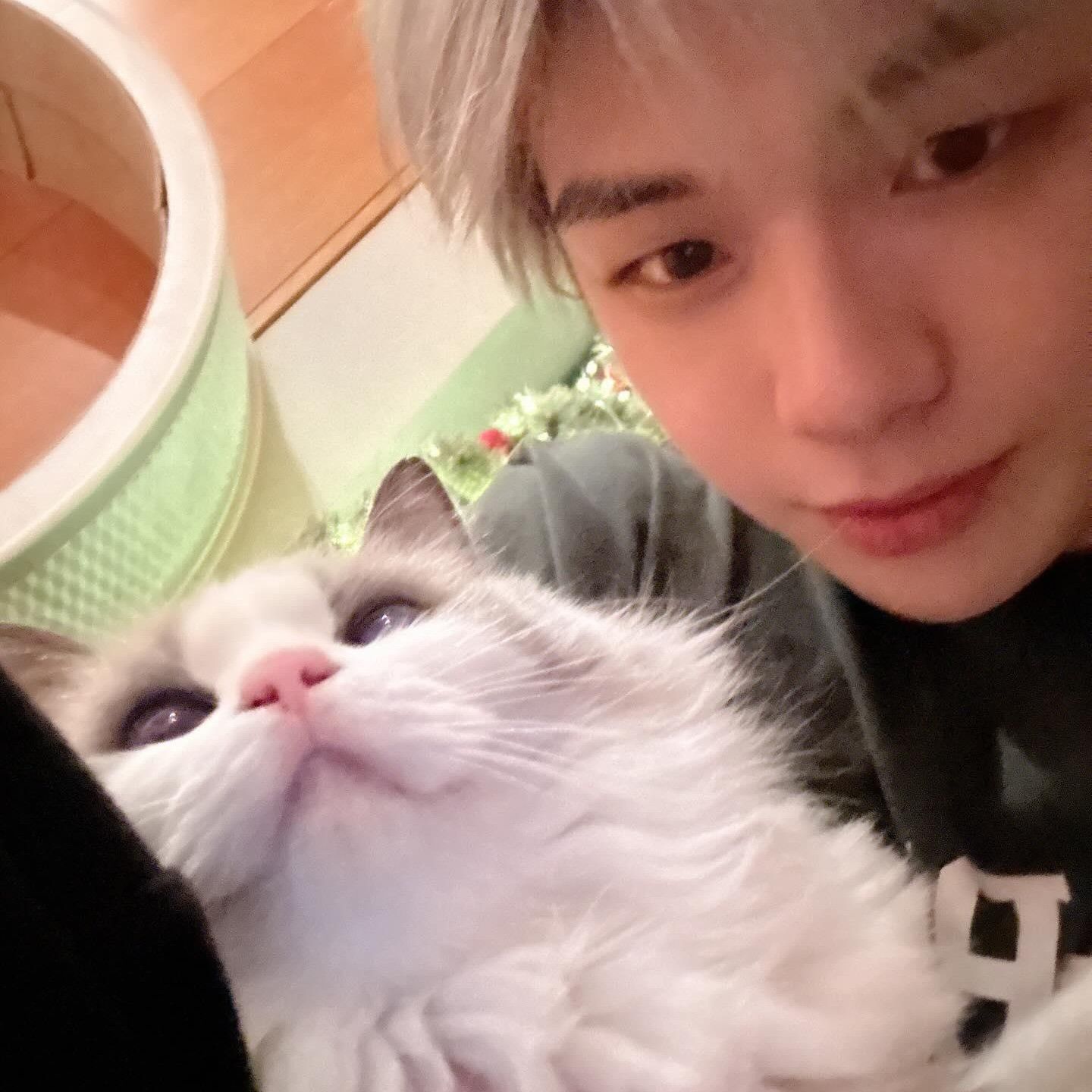 姜丹尼尔的幕后花絮