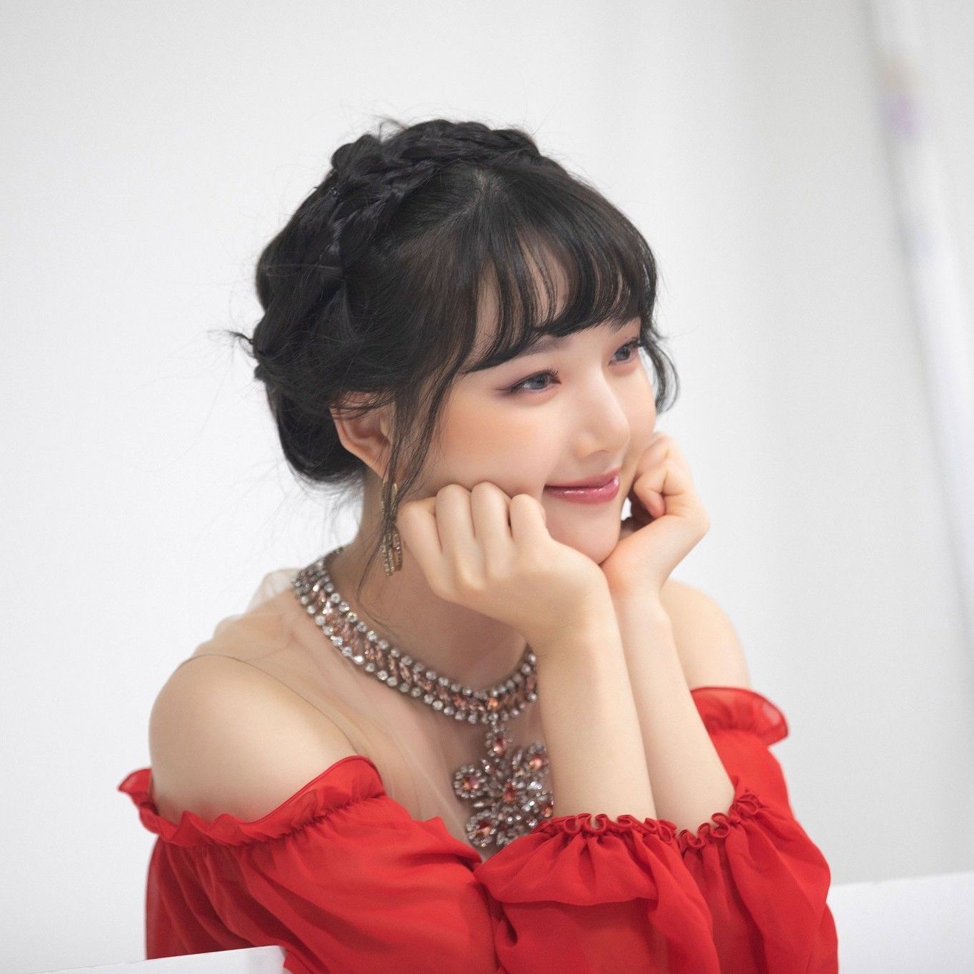 Latest photo of Yerin (GFRIEND)