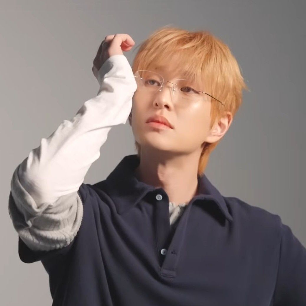 Latest photo of Onew (SHINee)