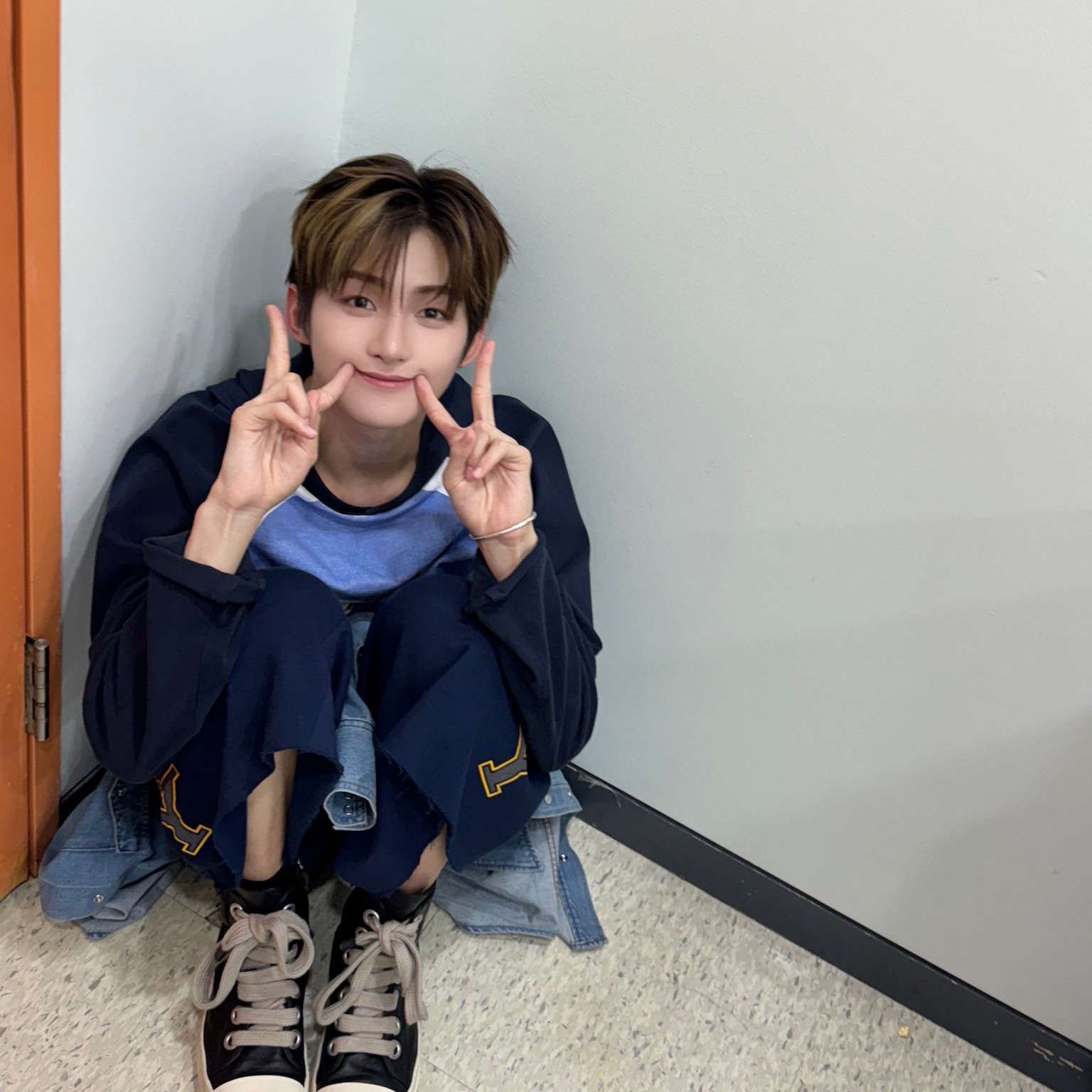 Recent activity shot of Jihoon (TWS)