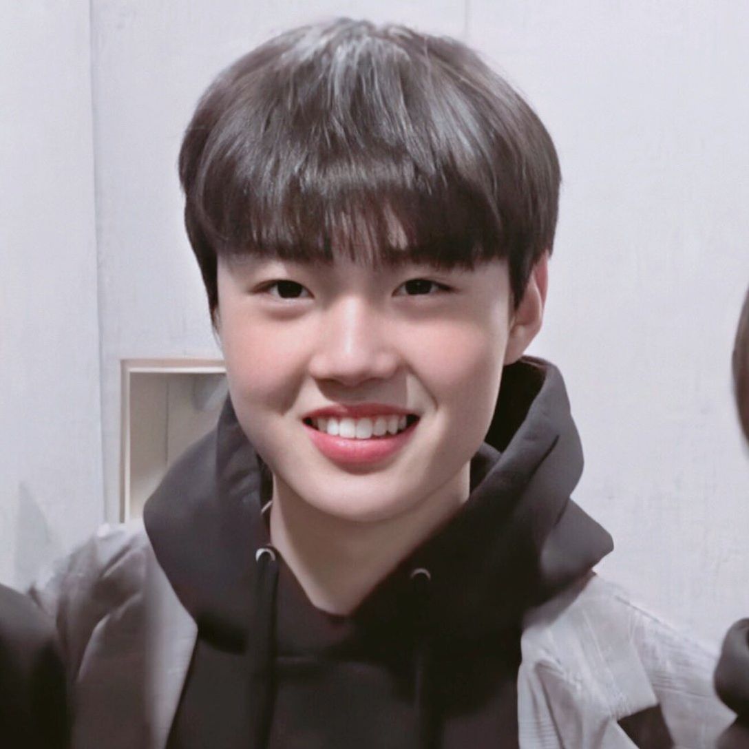 A moment captured by Doyoung (TREASURE)'s fan