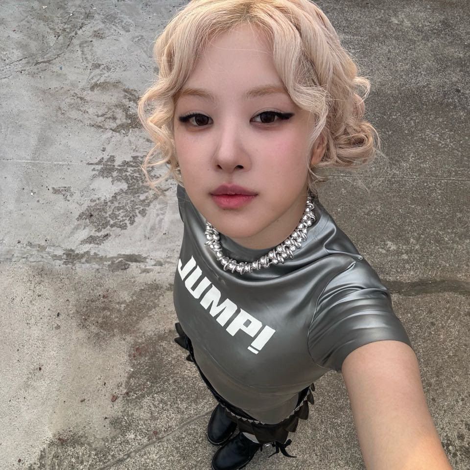 Latest photo of ROSÉ (BLACKPINK)