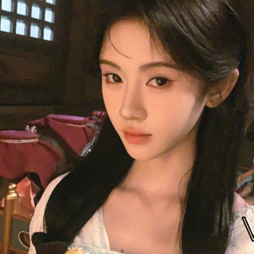 Behind-the-scenes cut of Ju Jingyi