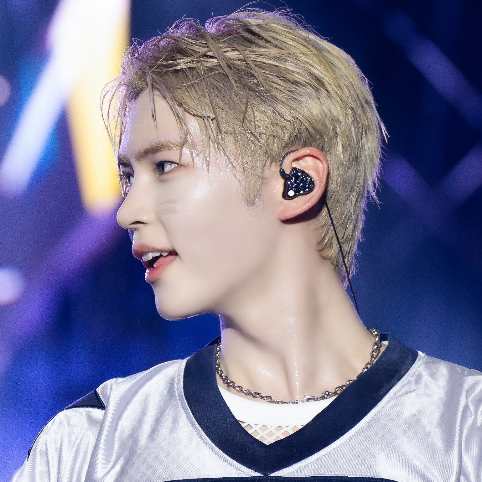 成韩彬 (ZEROBASEONE)的最新活动照片