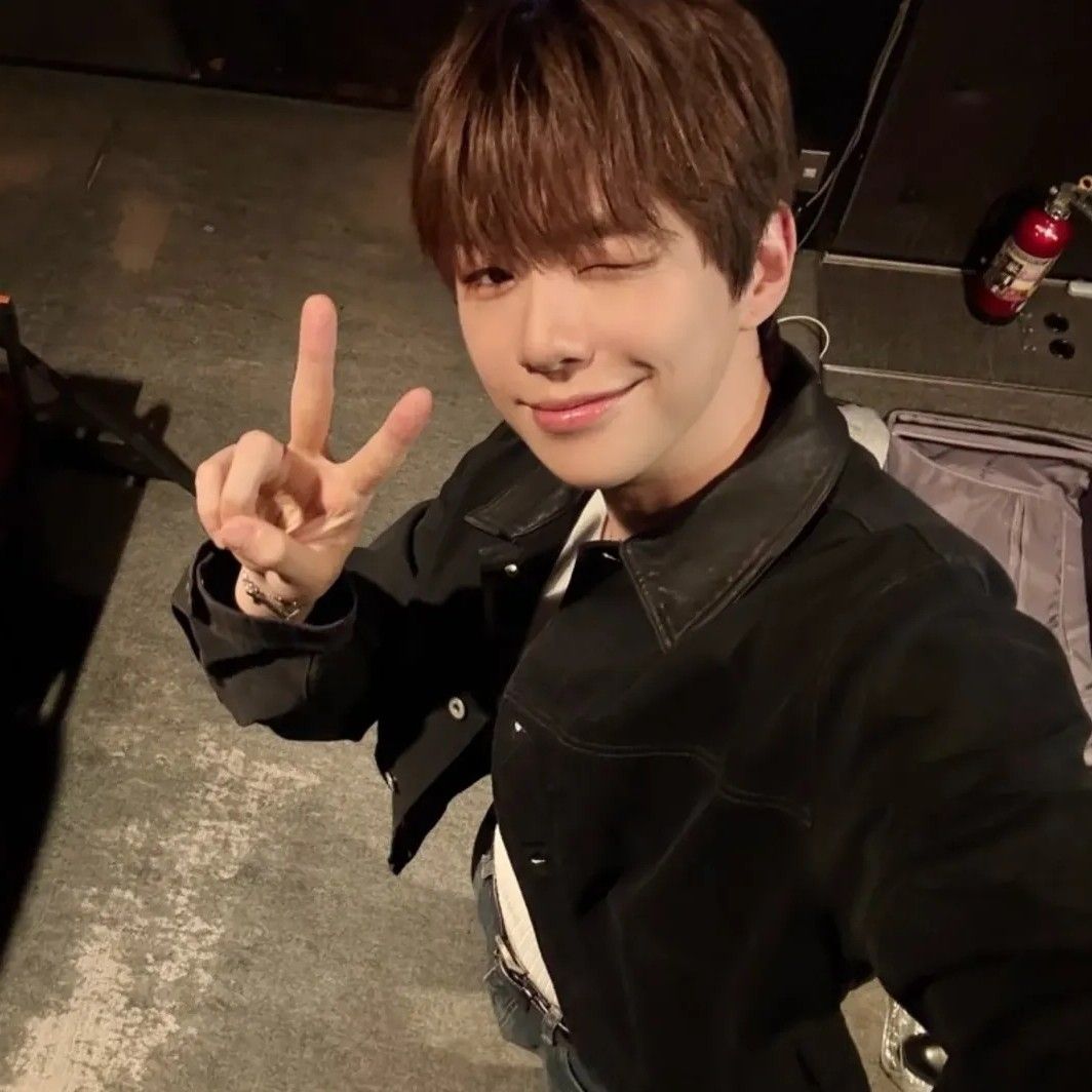 Behind-the-scenes cut of Kang Daniel