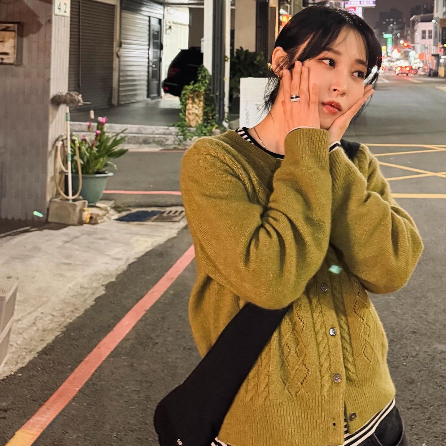 ムンビョル (MAMAMOO)の最新写真